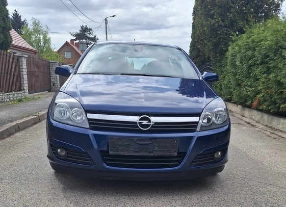 Opel Astra cena 8900 przebieg: 197000, rok produkcji 2005 z Jawor małe 407